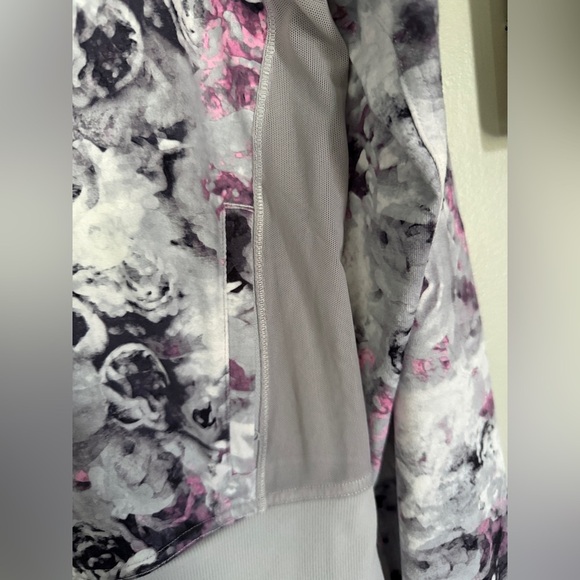 Lululemon If Your Lucky Jacket - Moody Mirage White Deep Navy Silver Fox - Picture 6 of 8